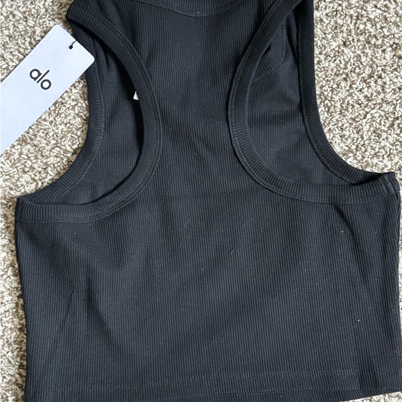 Yoga Black Ribbed Tank - Picture 3 of 3